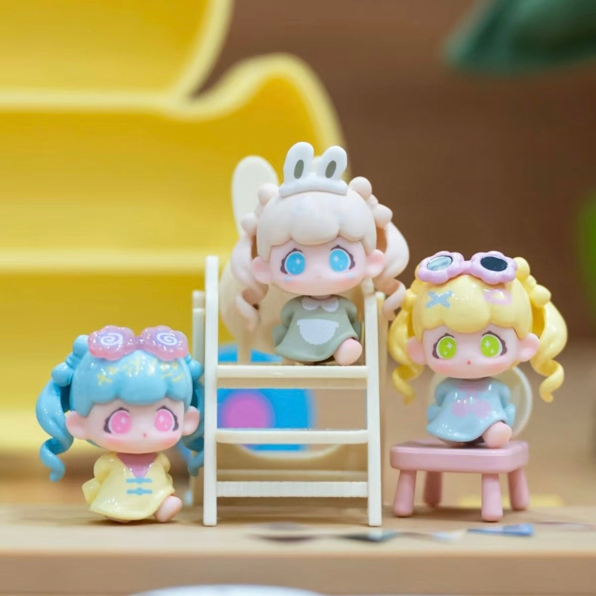 LIIZ Her Little Window Series: Adorable Granules ml1762