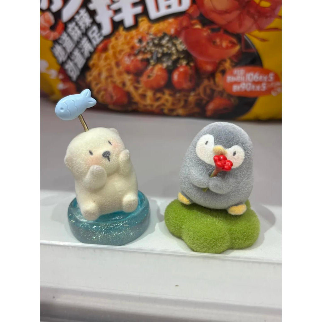 Hi friend from the sea, turn the blind box around hs0261
